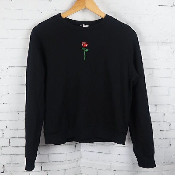 DIVIDED H&M BLACK CREW NECK LONG SLEEVE T SHIRT WITH EMBROIDERED ROSE SIZE XS - Picture 1 of 7